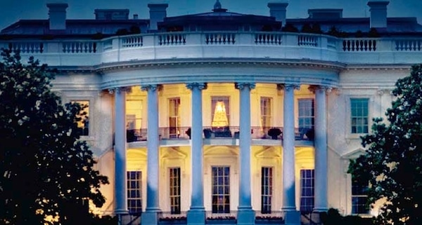 Illustration de couverture de "Le président a disparu", de Bill Clinton et James Paterson