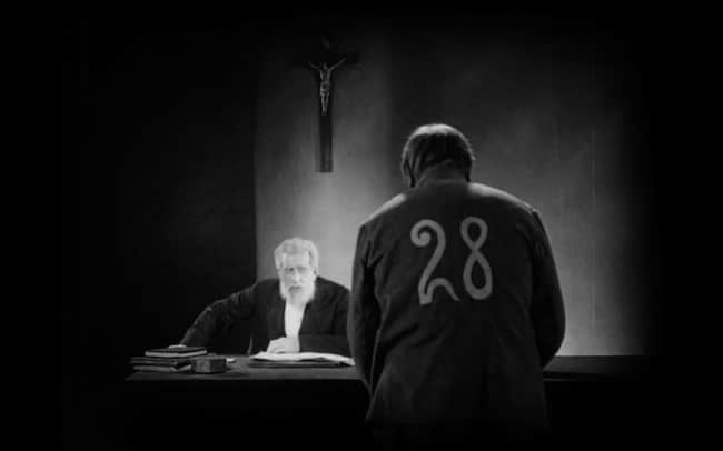 De Caligari à Hitler, de Siegfried Kracauer, et un essai d'Olivier Hagard