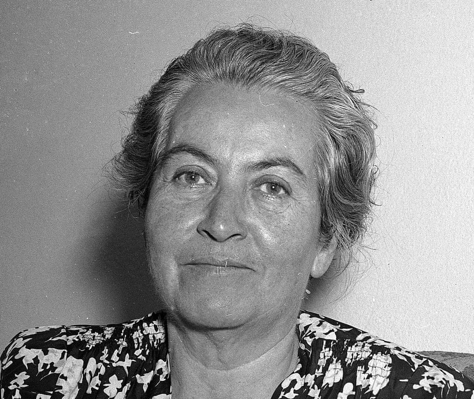 Gabriela Mistral, Pressoir